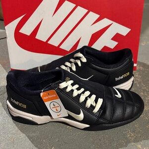 Nike Women’s Total 90 Black and White Athletic Shoes